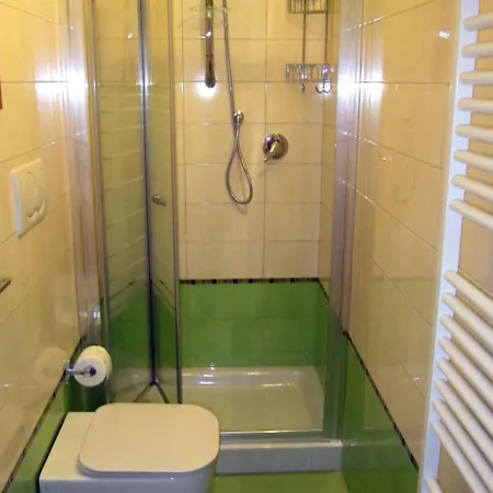 Anwesen Mit Gemeinschaftspool By Interhome