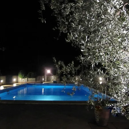 Anwesen Mit Gemeinschaftspool By Interhome *